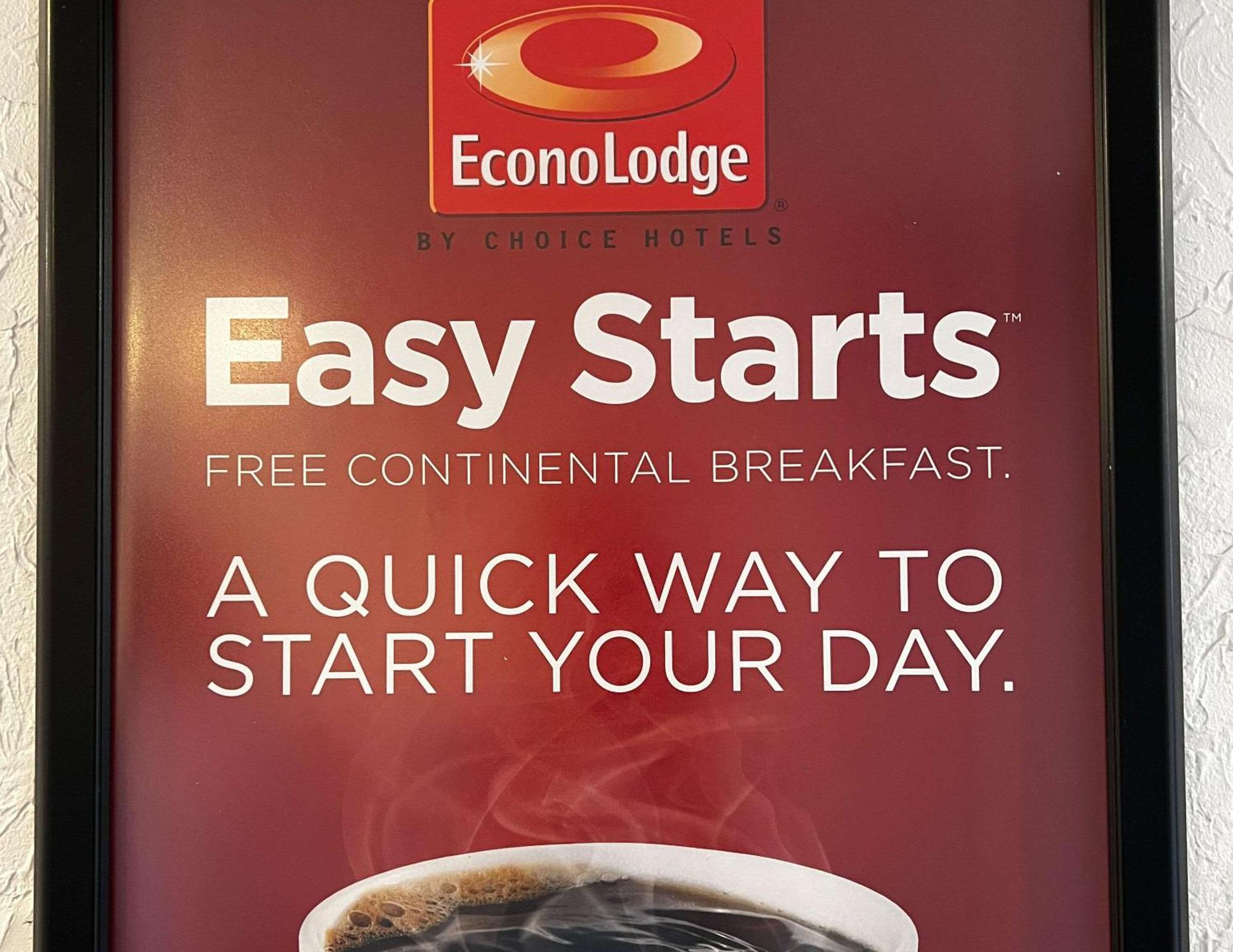 Econo Lodge Motel Village Калгари Экстерьер фото