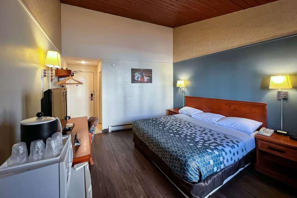 Econo Lodge Motel Village Калгари Номер фото